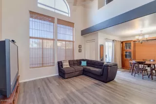 Photo #4: 6167080 Listing 