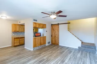 Photo #3: 6167081 Listing