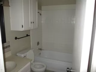 Photo #5: 6167263 Listing