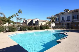 Photo #5: 6167291 Listing