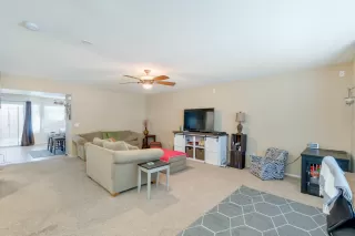 Photo #4: 6167293 Listing