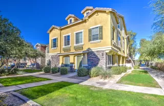 Photo #2: 6167392 Listing