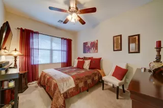 Photo #4: 6167433 Listing