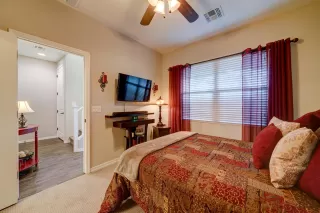 Photo #6: 6167433 Listing