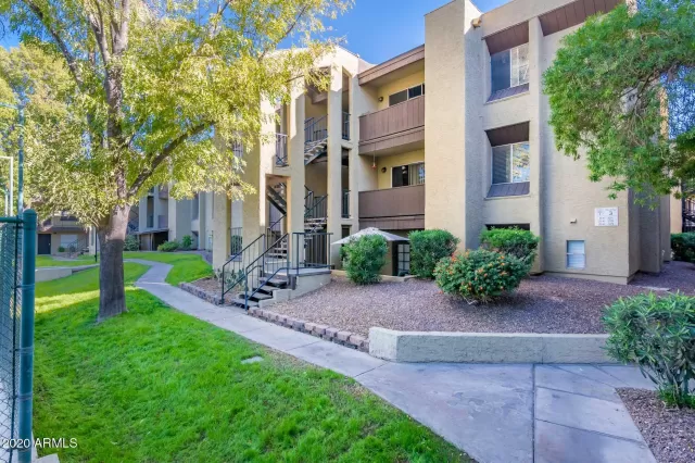 MLS: 6167563 Condo For Sale