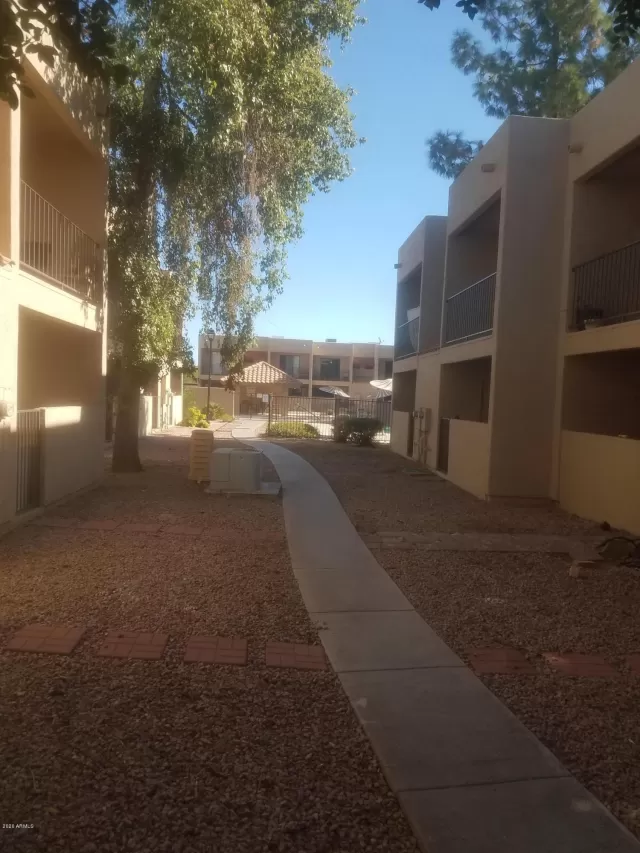 MLS: 6167728 Condo For Sale