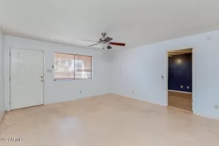 Photo #6: 6167742 Listing