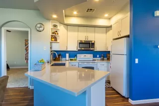 Photo #6: 6167925 Listing