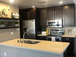 Photo #3: 6168181 Listing