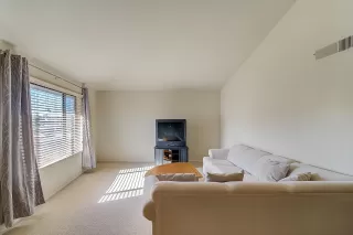 Photo #4: 6168250 Listing