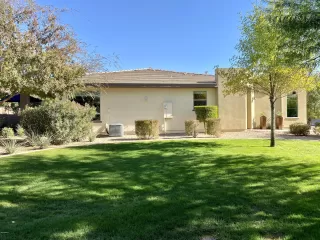 Photo #4: 6168320 Listing