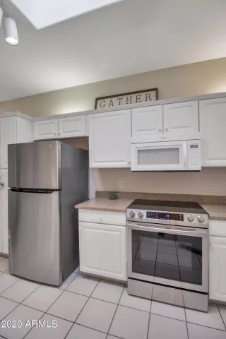 Photo #5: 6168368 Listing 