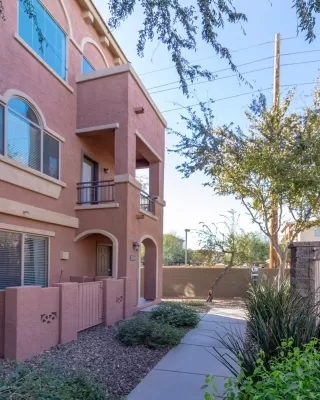 Photo #2: 6168394 Listing