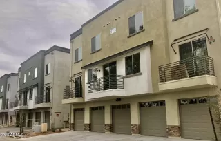 Photo #3: 6168792 Listing