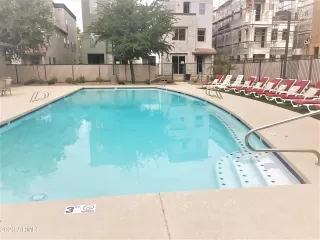 Photo #5: 6168792 Listing