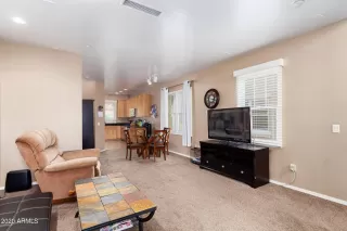 Photo #5: 6168930 Listing