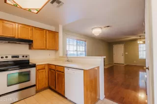 Photo #5: 6169226 Listing