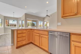 Photo #6: 6169242 Listing 