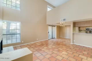 Photo #3: 6169300 Listing 