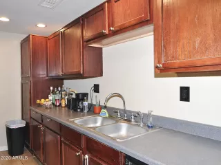 Photo #2: 6169673 Listing