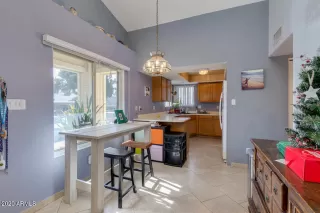 Photo #6: 6169691 Listing