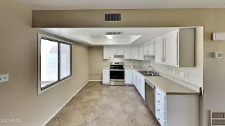 Photo #5: 6169902 Listing 