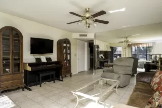 Photo #2: 6169985 Listing