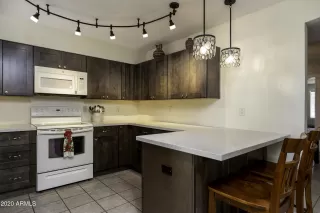 Photo #4: 6169985 Listing