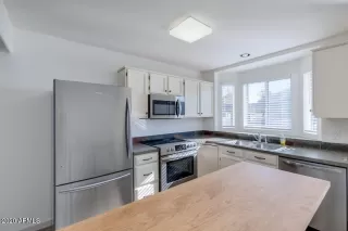 Photo #6: 6170024 Listing