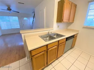 Photo #6: 6170097 Listing 