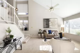 Photo #5: 6170113 Listing 