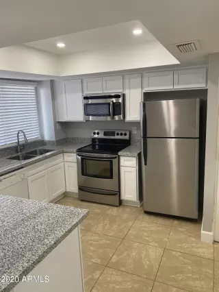 Photo #2: 6170409 Listing 