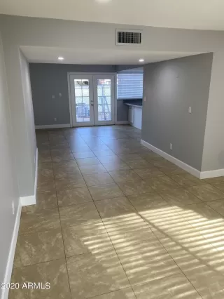 Photo #6: 6170409 Listing 