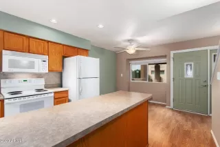 Photo #5: 6170685 Listing