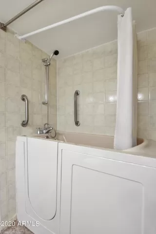 Photo #6: 6170876 Listing