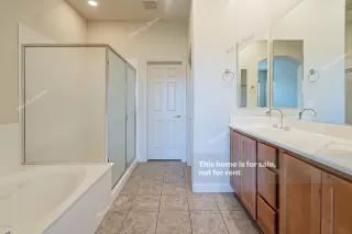 Photo #5: 6171253 Listing