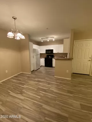 Photo #5: 6171269 Listing