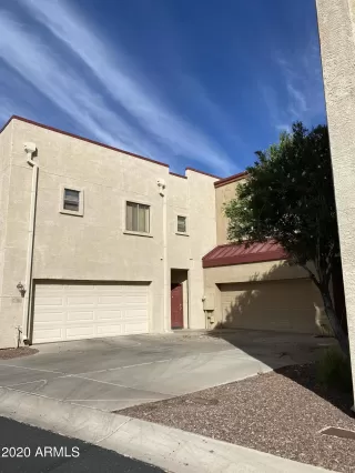 Photo #5: 6171429 Listing