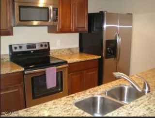 Photo #2: 6171457 Listing