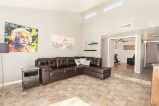 Photo #6: 6171786 Listing