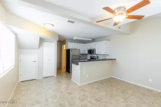 Photo #2: 6172027 Listing 