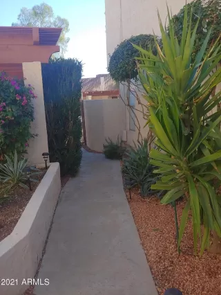 Photo #4: 6172088 Listing