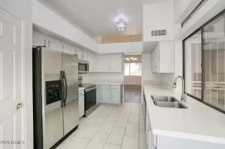 Photo #5: 6172229 Listing