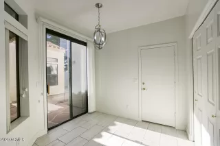 Photo #6: 6172229 Listing