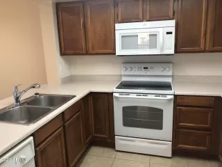 Photo #3: 6172307 Listing