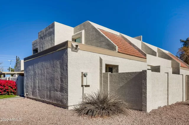 MLS: 6172735 Condo For Sale