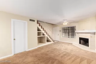 Photo #6: 6173060 Listing