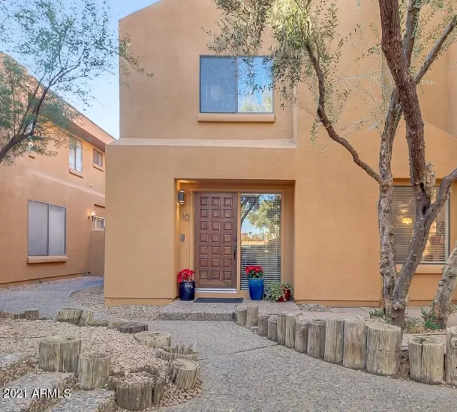 MLS: 6173760 Condo For Sale