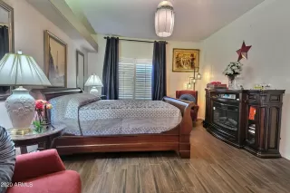 Photo #3: 6174222 Listing