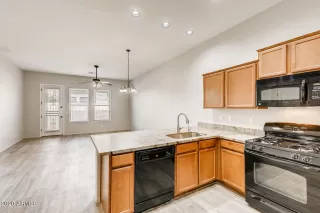 Photo #5: 6174287 Listing